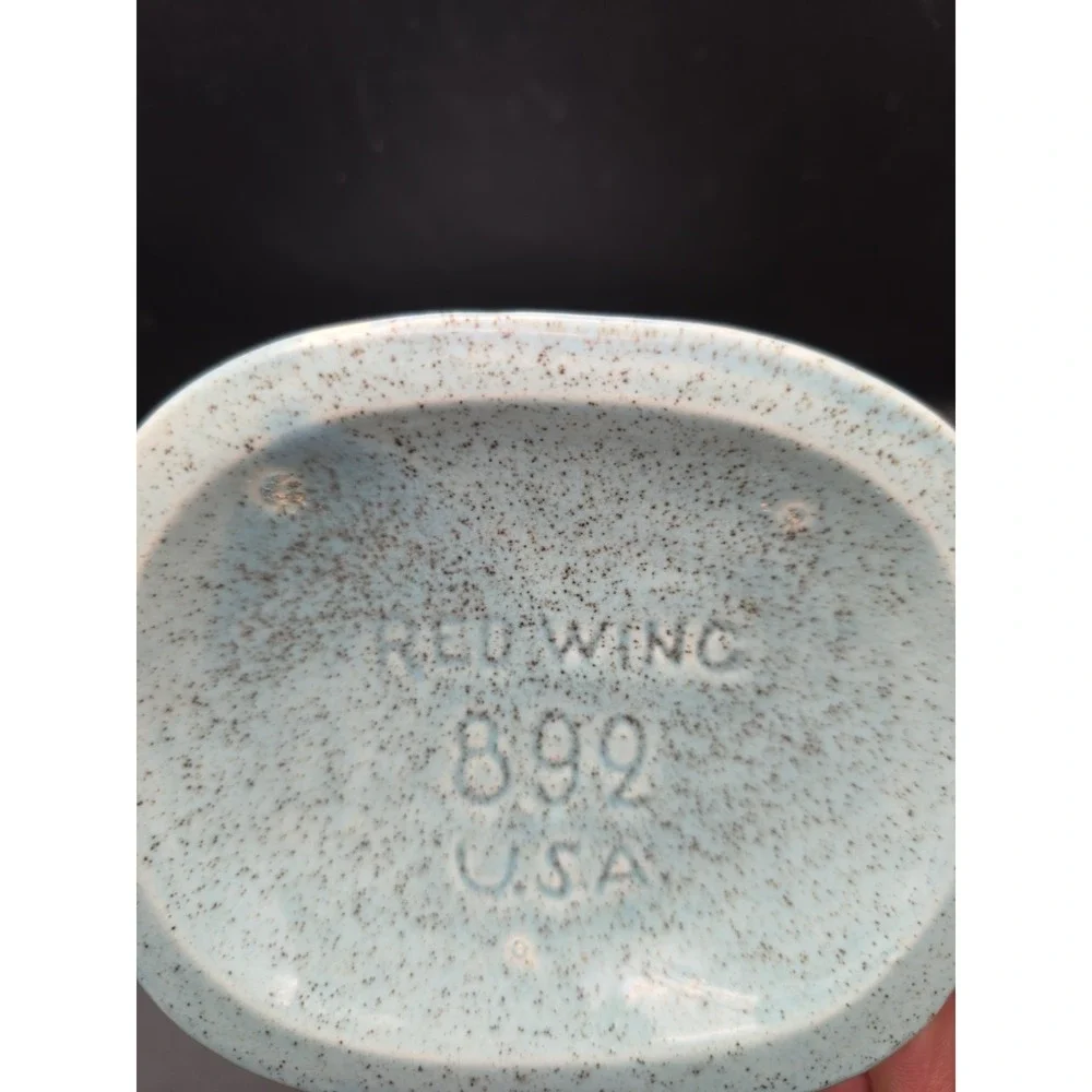 Vintage RED WING Pottery Art Deco Fan/Shell Vase #892-Blue w/Brown Specks-7 1/2